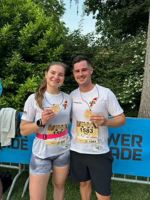 Victoria Wydra und René Pendl liefen beim Wiener Zoolauf für den guten Zweck durch den Tiergarten Schönbrunn. | Foto: LMB