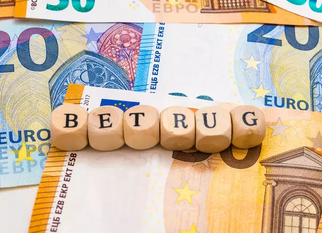 Mehrere Personen verloren durch falsche Investmentversprechen und einen Messenger-Trick mehrere tausend bis zehntausend Euro. (Symbolfoto) | Foto: stock.adobe.com/at/pusteflower9024 