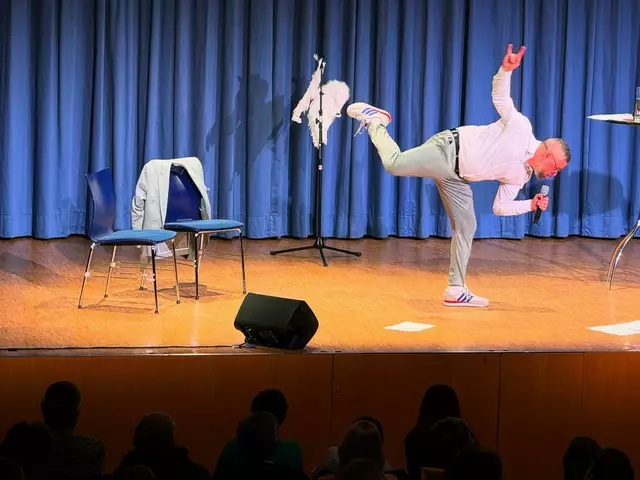 Voller Körpereinsatz auf der Bühne. | Foto: Gabriel Castaneda