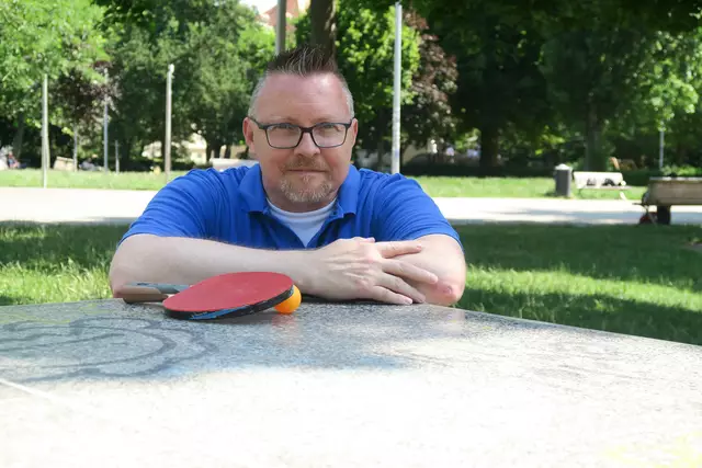 Michael Mader hat in seinem Verein mittlerweile 1200 Mitglieder. Sein Motto lautet "Tischtennis für alle".  | Foto: Patricia Hillinger/MeinBezirk