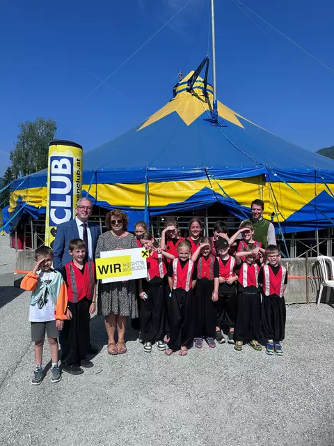 Das Zirkusprojekt wurde von der Raiffeisenbank Oberpinzgau gesponsert.  | Foto: VS Uttendorf