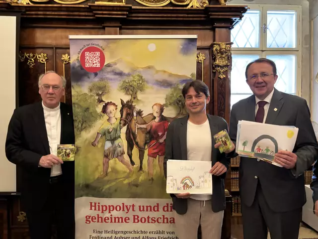 Alois Schwarz, Ferdinand Auhser und Matthias Stadler mit den Kinder-Zeichnungen | Foto: Lauren Seywald / MeinBezirk