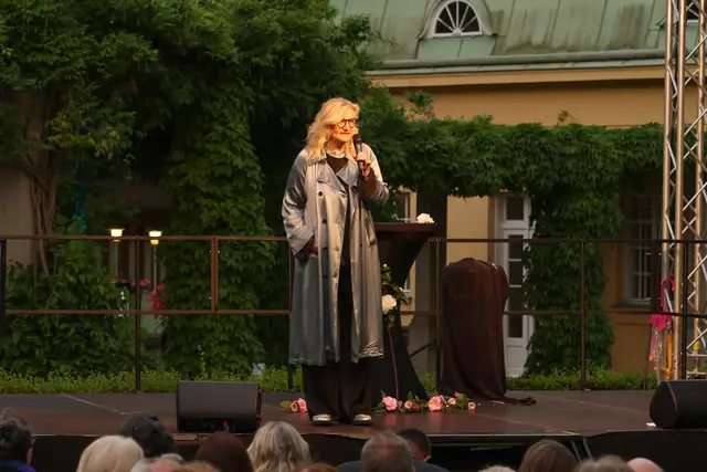 Angelika Hager begrüßte im Schwimmenden Salon | Foto: Thermalbad Vöslau