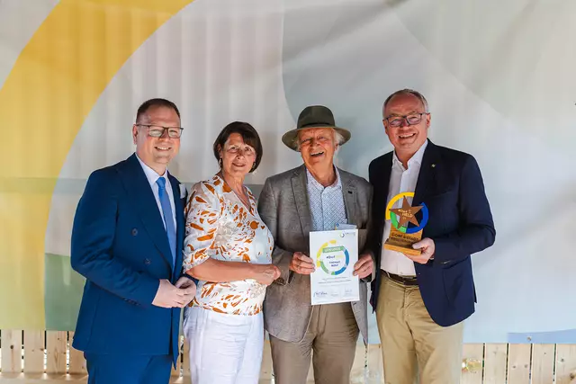 Thomas Wolf hat durch seine langjährige, gewissenhafte Arbeit an der Energiebuchhaltung einen wichtigen Beitrag zur nachhaltigen Entwicklung der Marktgemeinde Kirchberg am Wagram geleistet.  | Foto: Benjamin Wald