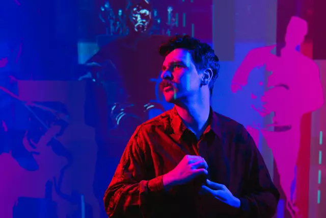 Im Artfloor der Döblinger Sektkellerei werden bis Mittwoch, 30. Juli, die Werke des oberösterreichischen Künstlers Offerus Ablinger gezeigt. | Foto: vertigoyeah