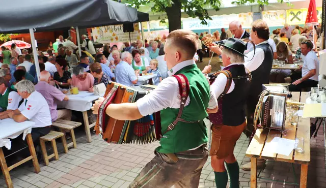 Der ÖKB Judendorf-Straßengel lädt zum Frühschoppen | Foto: Edith Ertl