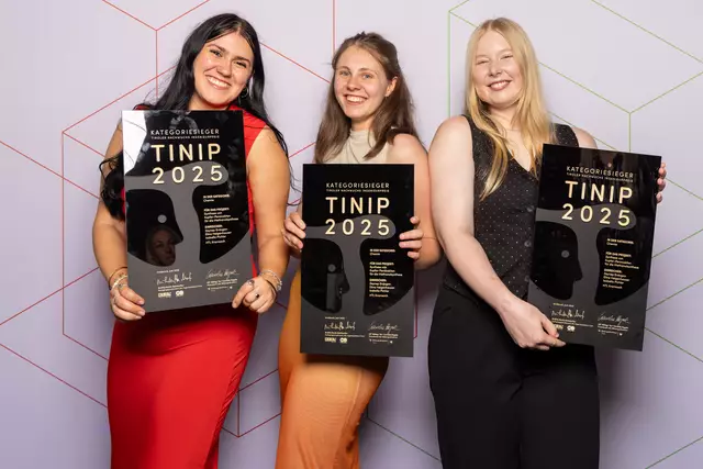 Kategorie „Chemie“: Zeynap Erdogan, Isabella Pichler und Elina Heigenhauser (v.l.) von der HTL Kramsach. | Foto: WK Tirol/ Markus Krapf