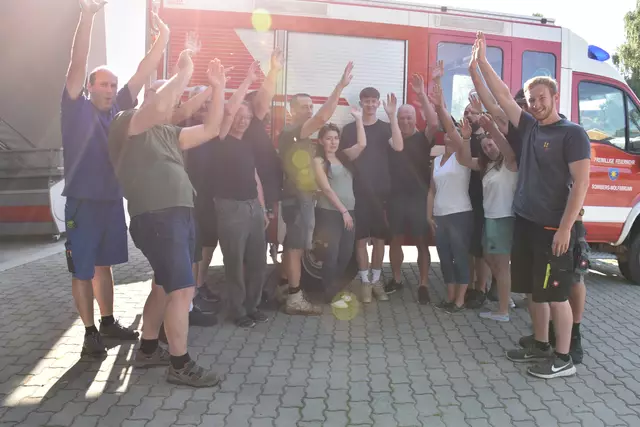 Nicht nur im Einsatz professionell – auch beim Organisieren und Feiern sind die Florianis top! | Foto: Alexandra Goll