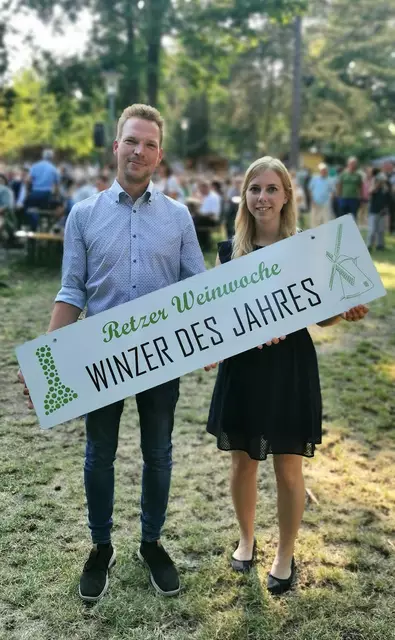 Winzer des Jahres: Roman Wagner mit Barbara | Foto: Josef Messirek