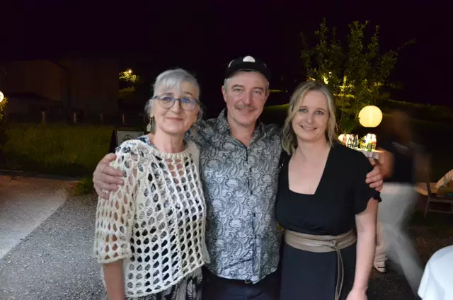 Beate "Boandlkramerin" Palfrader mit Regisseur Markus Oberrauch und Regieassistentin Kathrin Haun. | Foto: Sabine Schletterer