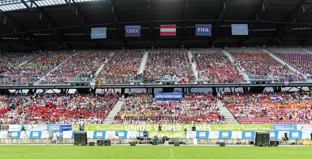 Die Fans im Wörthersee Stadion. | Foto: LPD Kärnten/Jannach