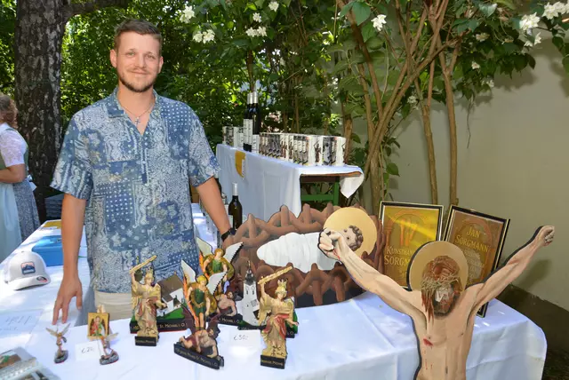 Jan Sorgmann setzt bei seinen Arbeiten auf kirchliche Motive | Foto: Peter Taurer