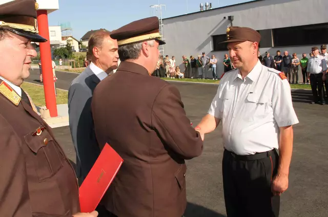 Roland Rodler - Kommandant der FF-Altschlaining erhielt das Verdienstkreuz des Landes.  | Foto: Peter Seper