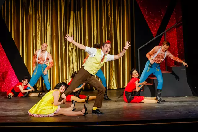 Elisabeth Schwarz, Ricardo Frenzel Baudisch, Ensemble | Foto: Christian Husar/Bühne Baden