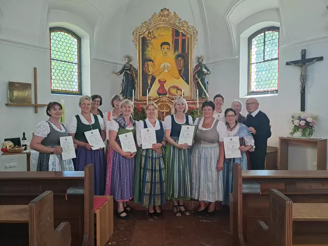 Das neue Seelsorgeteam der Pfarre Obertraun.  | Foto: Pfarre Obertraun