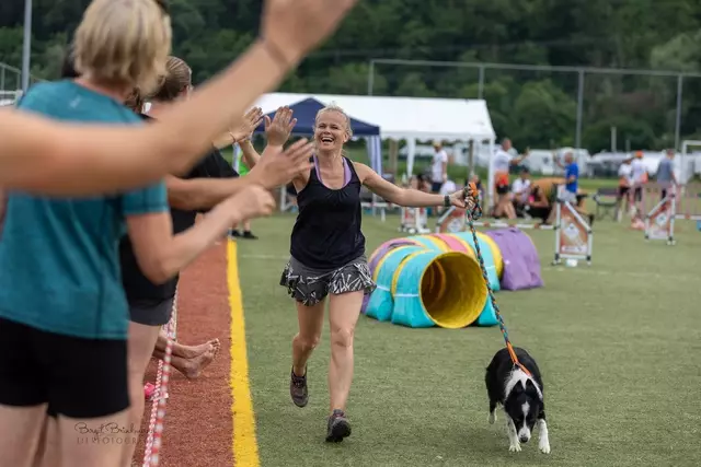 Die Freude für Mensch und Hund ist groß. | Foto: ÖRV HSV Steirerpfoten-Gleisdorf