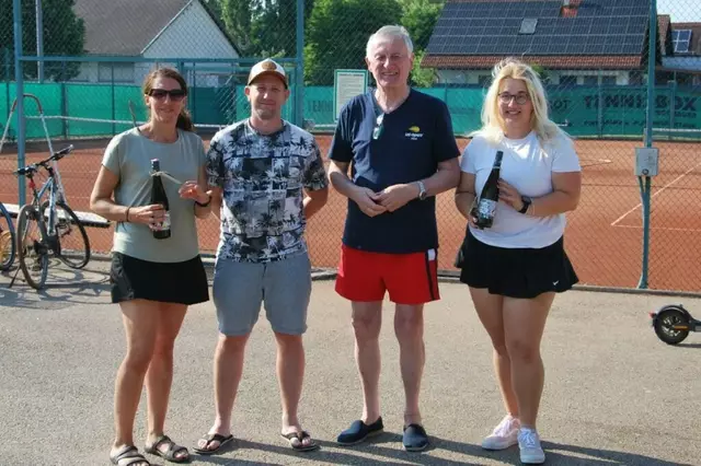 Platz 3 für Brigitte Plessl (links) und Alina Hofstetter (rechts) | Foto: Trettenhahn
