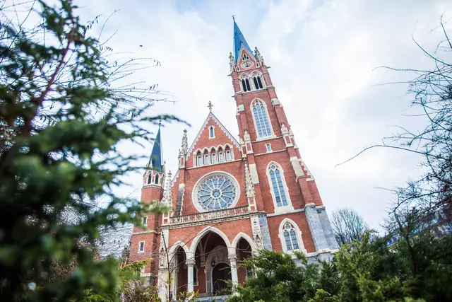 Imposant: Die Herz Jesu Kirche im Grazer Bezirk St. Leonhard | Foto: Prontolux
