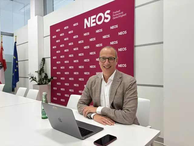 Peter Perdau ist neuer Klubobmann der Neos in der Landstraße.  | Foto: Luca Arztmann/MeinBezirk