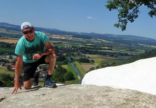 Ich mag dieses schöne Platzerl und bleibe lange.