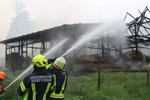Neun Feuerwehren waren im Einsatz. | Foto: laumat/Matthias Lauber