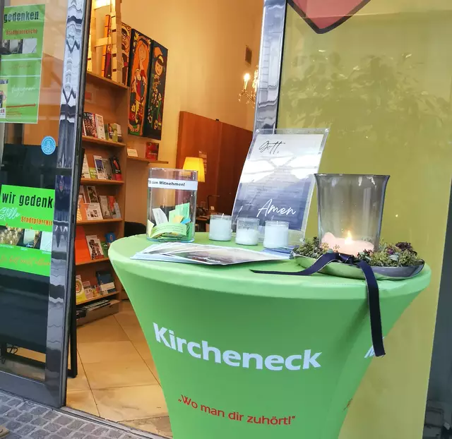 Im Grazer Kircheneck wird Raum zum Reden, Trauern und zum Austausch geboten. | Foto: Kircheneck
