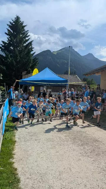 Alle Jahre wieder wird am Kampler See um die Wette gelaufen. | Foto: SV Raiba Stubai