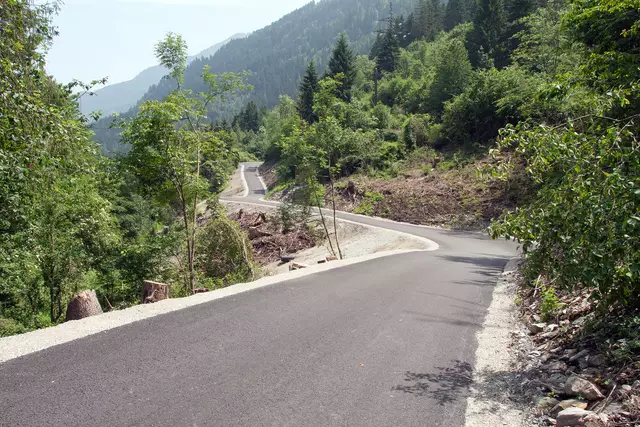 Bild 14: leichte Abfahrt bis zum 2. Anstieg (im Hintergrund) | Foto: © Ing. Günter Kramarcsik