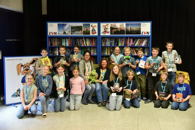 Die Volksschülerinnen und Volksschüler ais St. Georgen an der Leys erlebten eine "energiegeladene Lesenacht" im Kraftwerk Theiß. | Foto: EVN