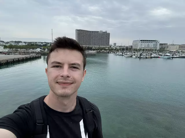 Zwischen Wissenschaft und Kultur: Manuel Penz nutzte seine Japanreise nicht nur für die Konferenz in Okinawa, sondern erkundete auch Osaka, Tokio und Sapporo. | Foto: Penz