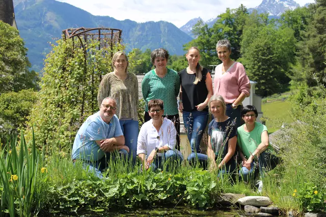 Raphaela Bernhard, Renate Tiefnig, Andrea Ackerer, Anita Filzmaier Obmann Johann Ackerer, Martina Lanzer, Heidi Wallner und Birgit Ebner freuen sich auf Ihren Besuch
