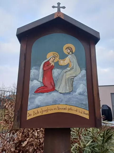 Insgesamt 15 Marterl bemalte Edith Moser im Laufe der Jahre.  | Foto: Andrea Mayr 