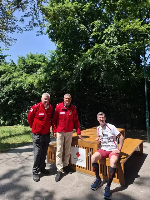 Neuer Platz für den Friedenstisch in Mödling. | Foto: zVg