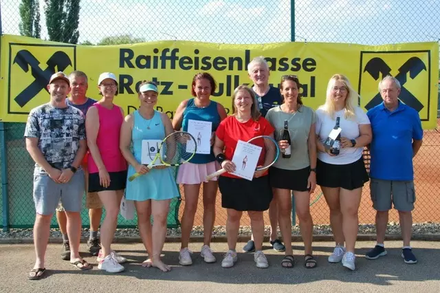 Die Siegerinnen der 2. Ladies Open in Pernersdorf. | Foto: Trettenhahn