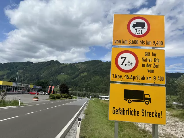 Neue Verkehrstafeln gibt es an mehreren neuralgischen Stellen. | Foto: Verderber