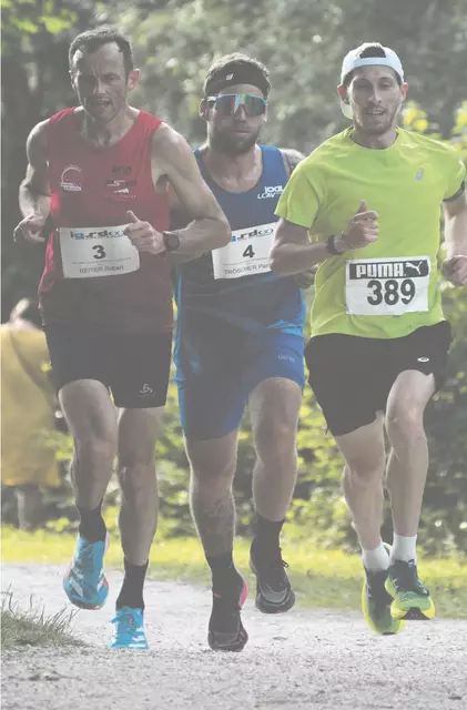 Der Vöckla-Ufer-Lauf führt entlang der Vöckla zum Ziel am Spielplatz (Hochhausstraße) beim Veranstaltungsgelände. | Foto: Huemer
