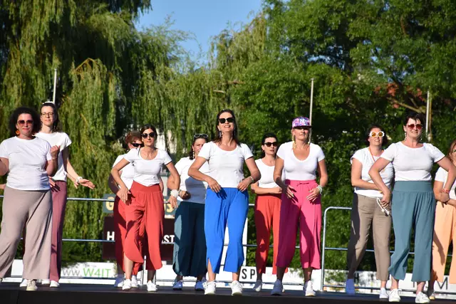 Volle Energie: Die Gruppen zeigten, was in monatelanger Probenarbeit entstanden war. | Foto: Alexandra Goll