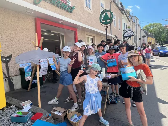 Die Kinder der Volksschule Ober St. Veit sind stolz auf den Spendenbetrag, den sie für die Vaquitas sammeln konnten.  | Foto: Z.V.g.