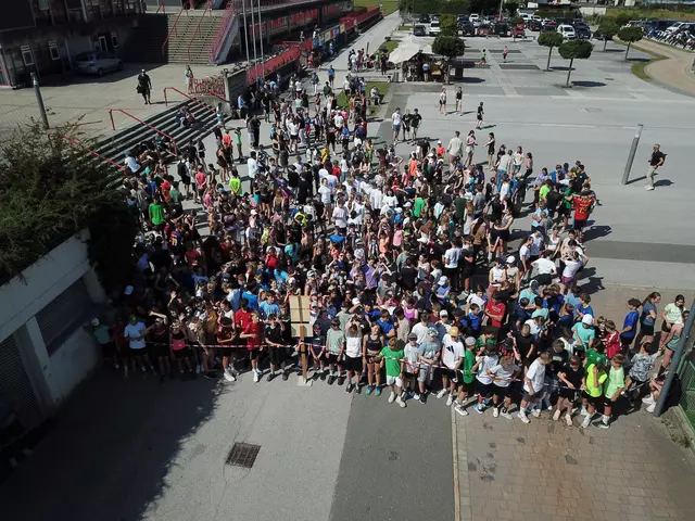 550 Schülerinnen und Schüler stehen in den Startlöchern.  | Foto: Martin Sonderegger