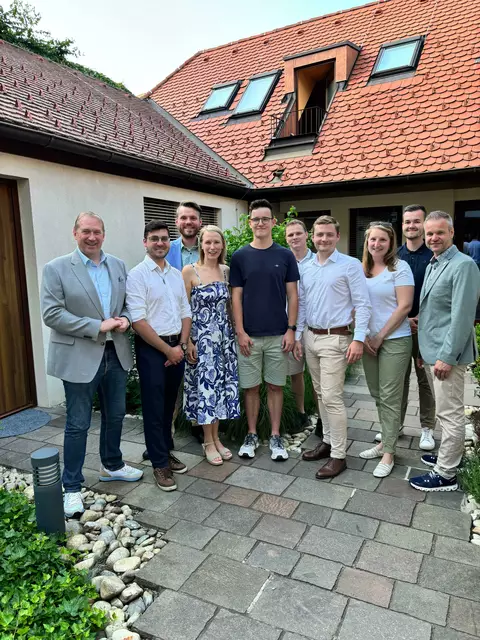 Die neue Ortsgruppe mit BR G. Ruprecht, BGF A. Neuhold und Vzbgmin J. Paar von Bad Radkersburg | Foto: JVP Radkersburg-Halbenrain-Klöch