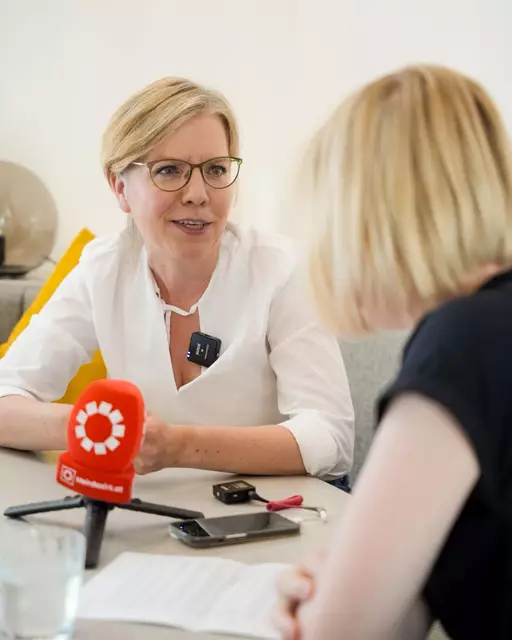 Leonore Gewessler plädiert vor allem auf mehr Klimaschutz in Kärnten. | Foto: Die Grünen