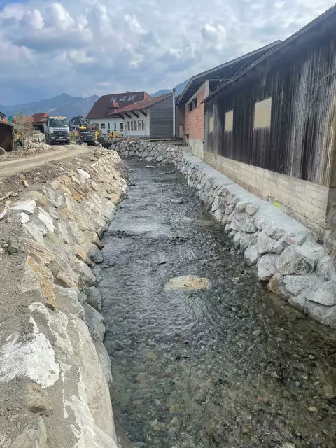 Massive Sicherungen und ein erweitertes Rückhaltebecken schützen künftig besser vor Hochwasser. | Foto: Marktgemeinde Krieglach