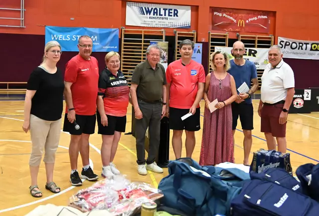 Parkinson WM Teilnehmer geehrt
 Kategorie: Behindertensport  20. Juni 2025

Als Überraschung wurde an Claudia Hellinger, Kurt Reisinger und Christian Sommerhuber  für die sehr erfolgreichen WM-Teilnahmen im Parkinson-Tischtennis, das OÖTTV-Sportehrenabzeichen verliehen.