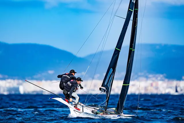 Das Salzburger Segler-Duo Keanu Prettner und Jakob Flachberger in Aktion. | Foto: OeSV/Dominik Matesa
