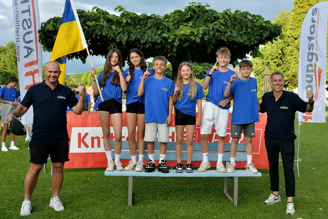 Wolgang Plieweis, Sadie Franschitz, Sarah Weissenböck, Maximilian Schneider-Pani, Nele Pleier, Nico Bierbaumer, Leon Holzer und Martin Pieler. | Foto: MS Ternitz