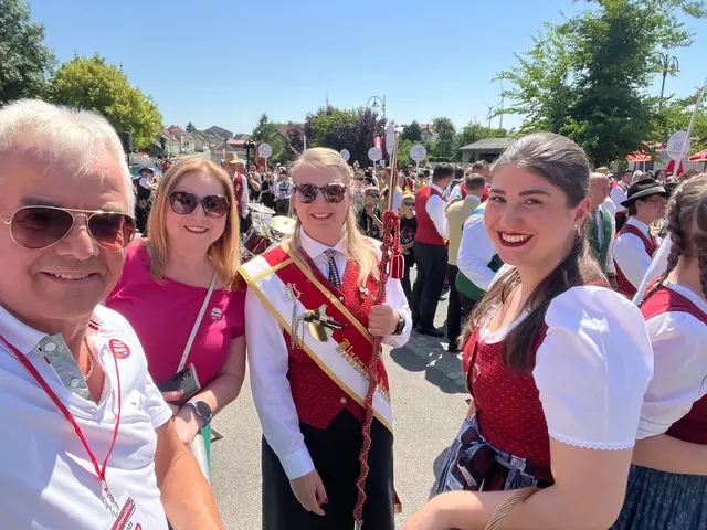 Bürgermeister Gerhard Weil mit noch einigen Aktiven der Brucker Blasmusik | Foto: Stadtgemeinde Bruck
