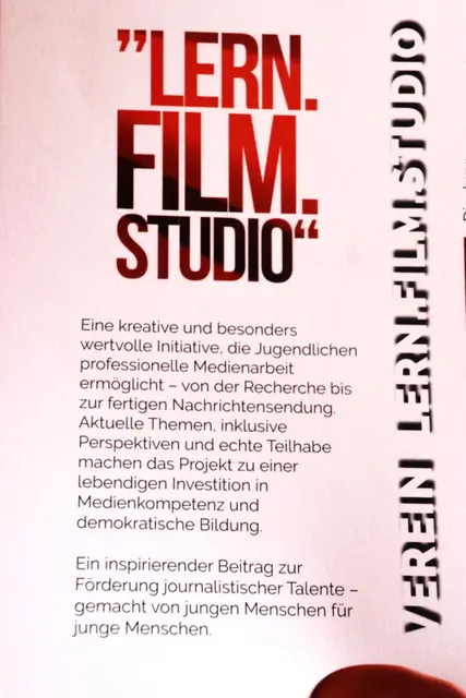 Die Urkunde inklusive Begründung der Jury, warum das Lern.Film.Studio diesen Preis bekommen hat. | Foto: Lern.Film.Studio