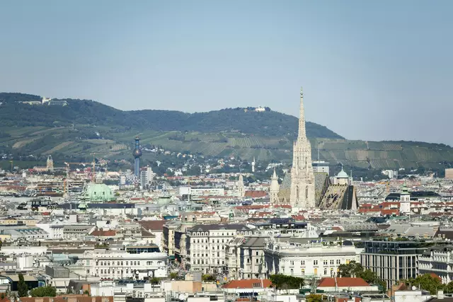 Die geplante vierte Staffel der HBO-Serie "The White Lotus" wird doch nicht in Österreich gedreht – Wien und Salzburg waren zwar im Gespräch, doch wegen fehlender Richtlinien im Förderprogramm FISA+ zog sich HBO nach Angaben von "profil" zurück. (Symbolbild) | Foto: Christian Lendl/Unsplash