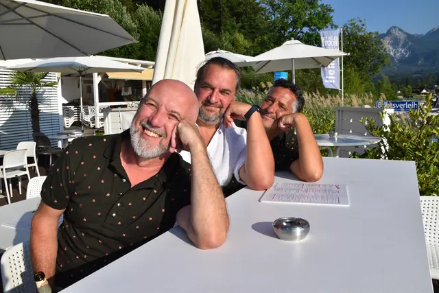 RegionalMedien-Prokurist Thomas Springer und die Kooperationspartner Daniel Derler (Pleamle) und Peter Samselnig (Magenta) führten als Gastgeber durch den Abend. | Foto: MeinBezirk.at