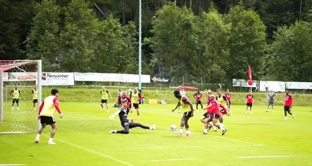 Belgischer Spitzenklub trainiert wieder in Waidring. | Foto: TVB Pillerseetal